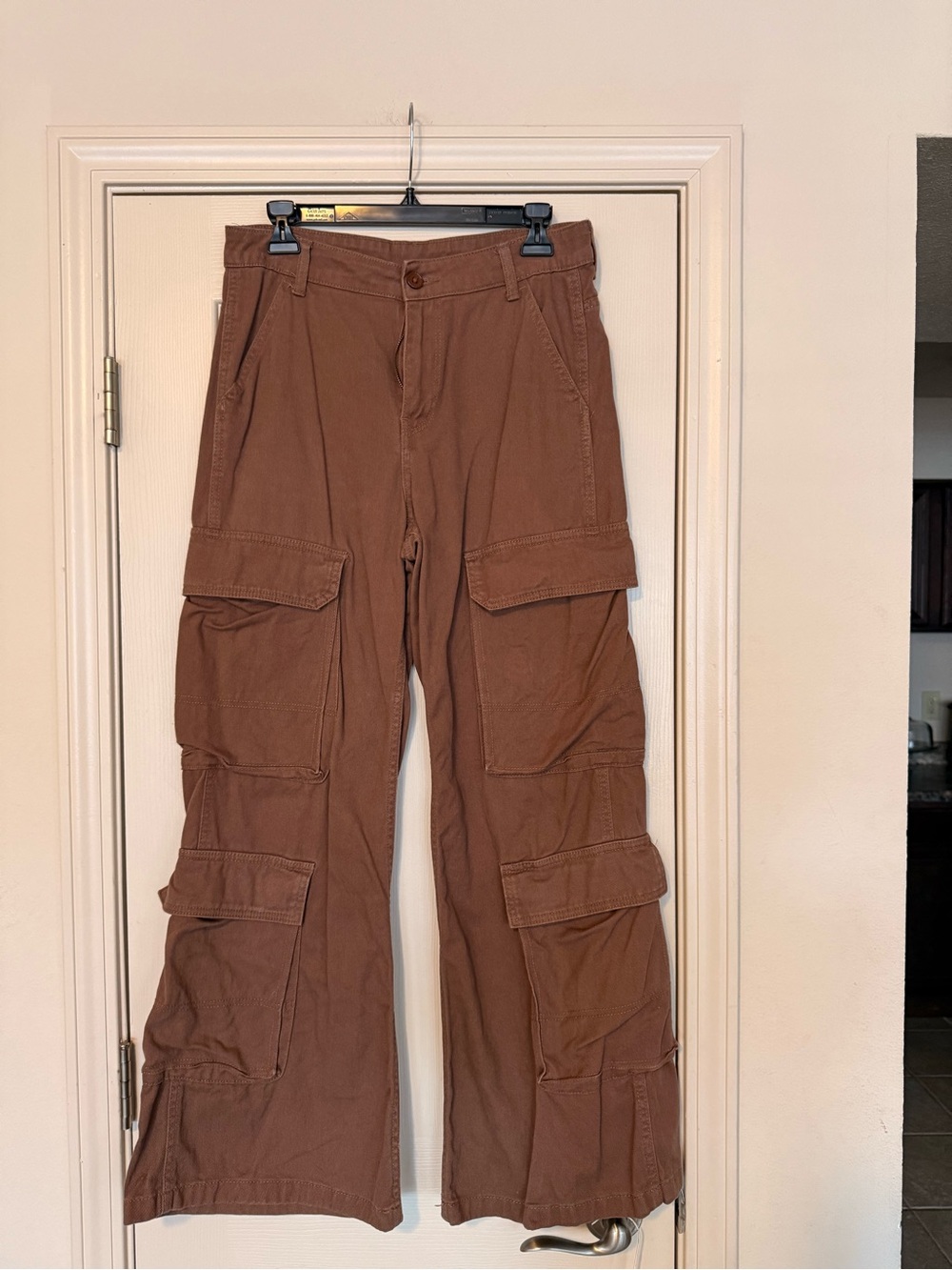 Women’s Brown Cargo Pants - Casual Utility Style